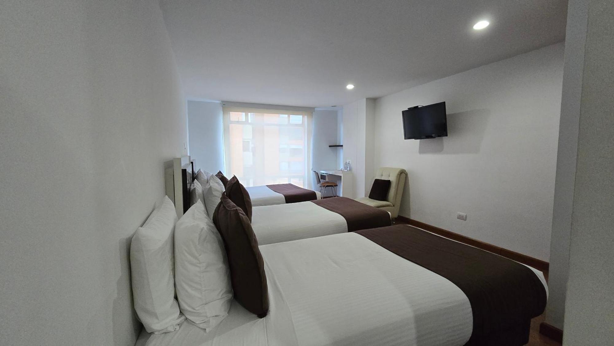 Hotel Castellana 100 โบโกตา ภายนอก รูปภาพ