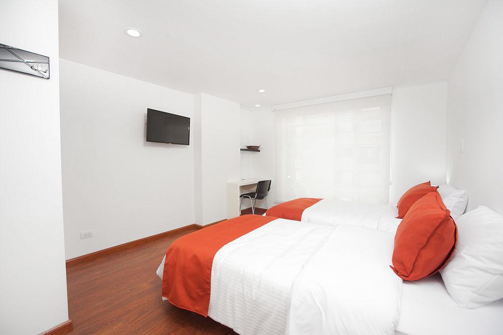 Hotel Castellana 100 โบโกตา ภายนอก รูปภาพ